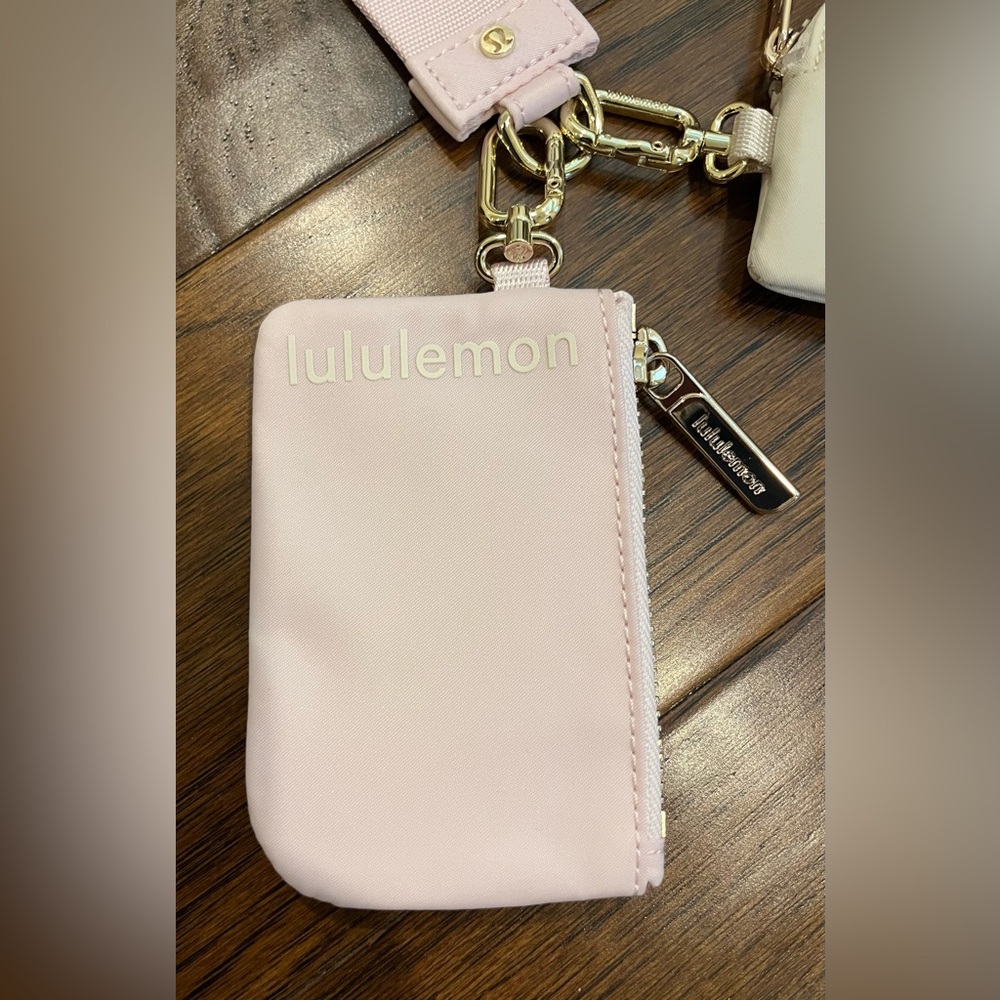 NWOT lululemon athletica White Opal Meadowsweet Pink Dual Pouch Wristlets - Picture 2 of 6